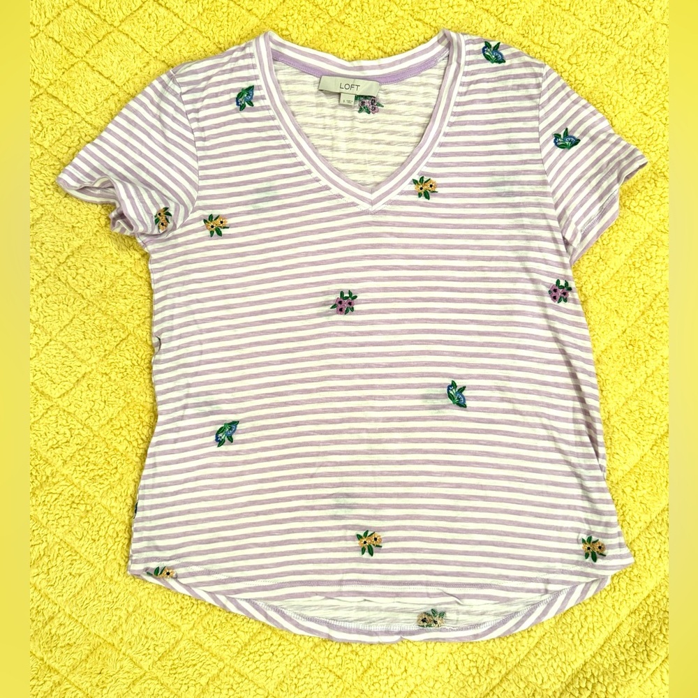 LOFT Floral Stripe Everyday V-neck Tee | Embroidered flowers | Light Purple